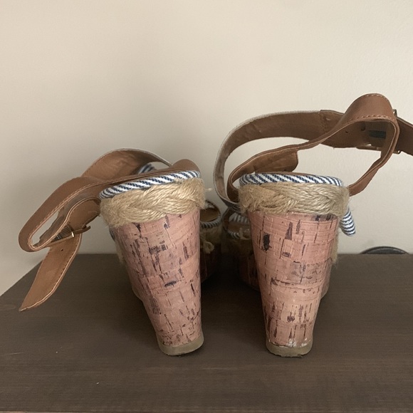 Nautical Blue and White Stripe Cork Wedges - Picture 3 of 9